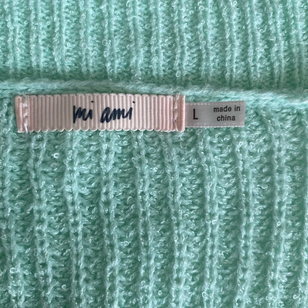 3/$20 Francesca’s Women's Sweater - Picture 4 of 5